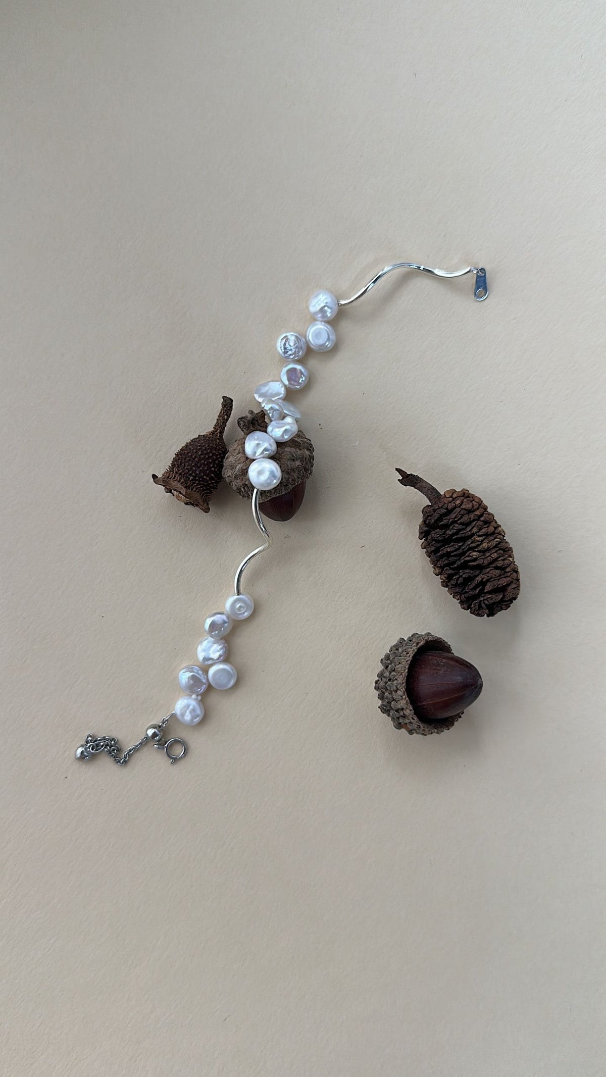 Geometric Wave Baroque Pearl Bracelet