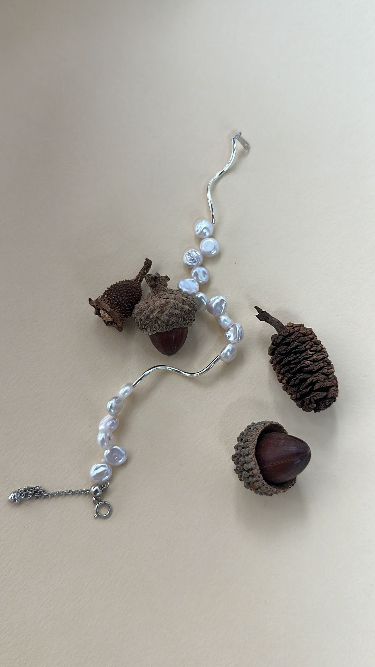 Geometric Wave Baroque Pearl Bracelet